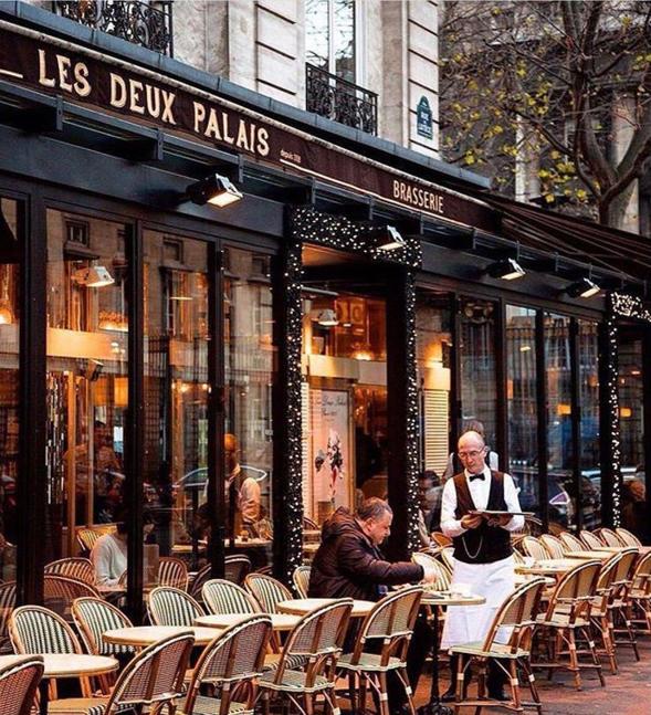 Francuskie kawiarnie: miejsca z najsmaczniejszą kawą w europie