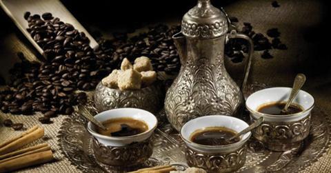 Historia i tradycja przygotowywania kawy po turecku